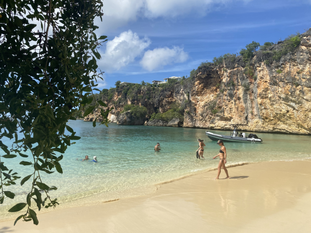 crocus_bay_charter_anguilla